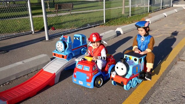 Пасха яйцо охота сюрприз Игрушки вызов лапа патруль Игрушки надувной Замок горка дисней автомобиль