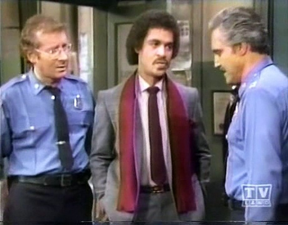 Barney Miller S06E17 Uniform Days