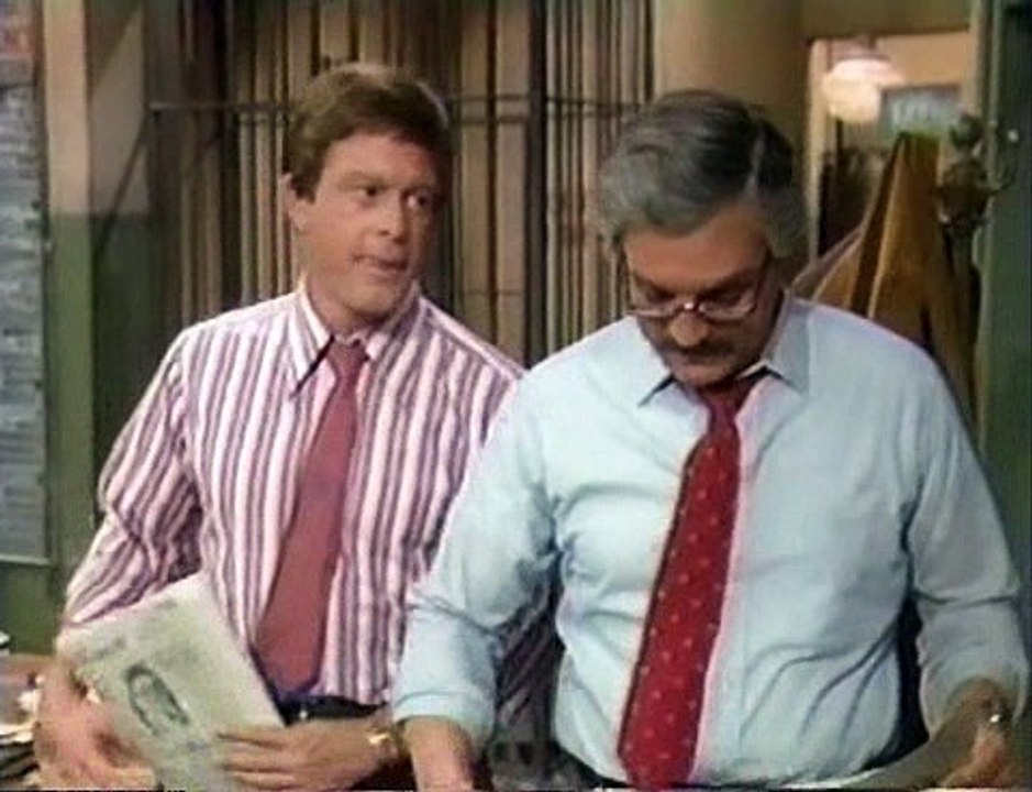 Barney Miller S07E21 The Rainmaker