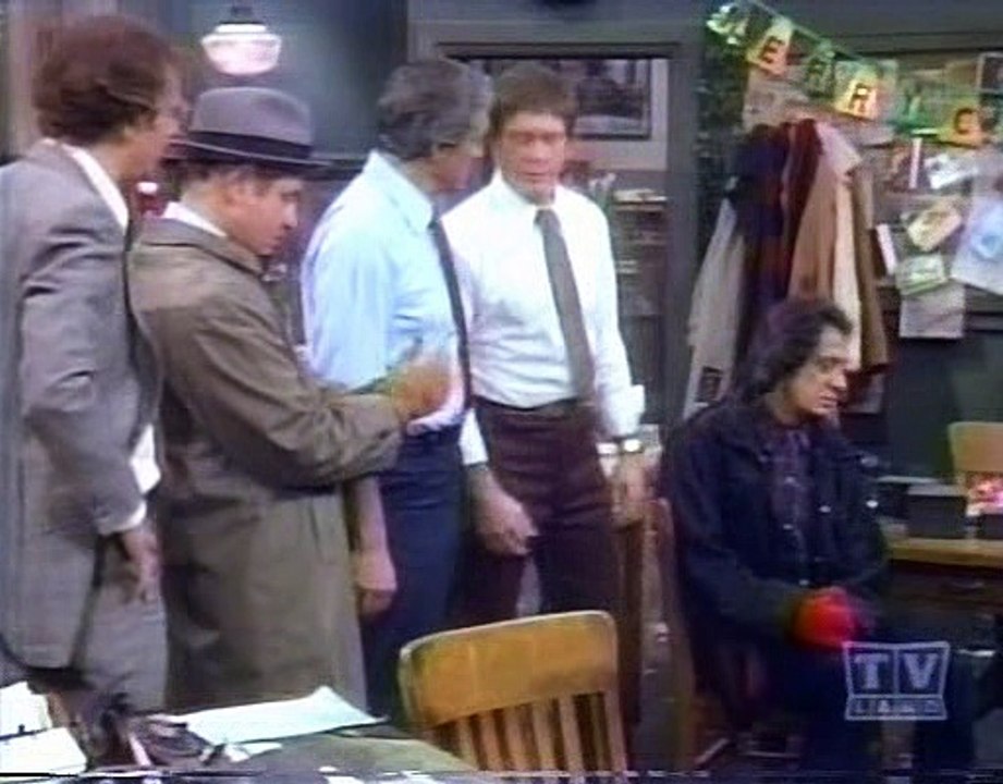 Barney Miller S08E07 Homeless
