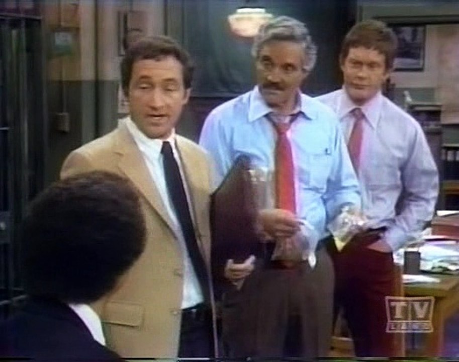 Barney Miller S08E18 Altercation