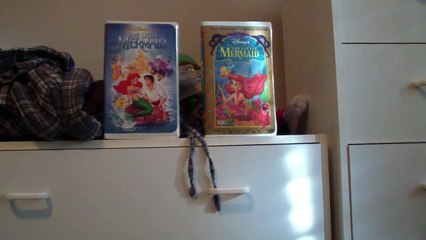 2 different versions of the Little mermaid