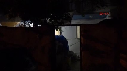 Izmir'de Bıçaklı Kavga 1 Ölü, 1 Yaralı