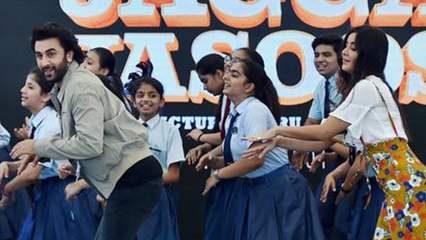 Katrina Kaif And Ranbir Kapoor Dance With School Kids On Jagga Jasoos Songs In Delhi
