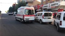 Diyarbakır Eşini ve Kızını Ağır Yaralayan Baba 1.5 Saat Süren Diyalog Ile Polise Teslim Oldu