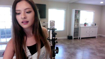 Jasmine Clarke cover bài hát Despacito 