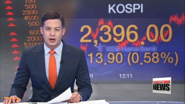 KOSPI hit fresh highs on Tuesday as investors scooped up tech shares