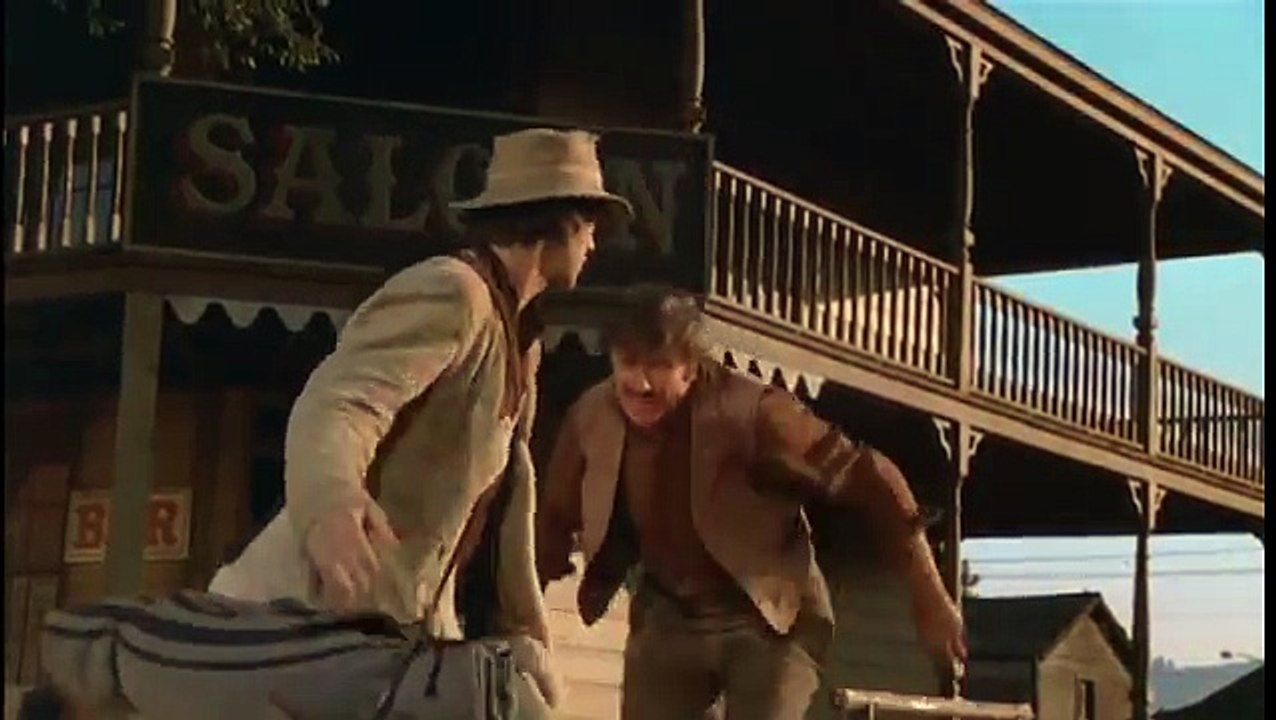 Kung Fu: Caine Stops an Old Man From Being Bullied