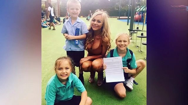 Cette maman vient chercher ses enfants à l'école habillée comme ça...