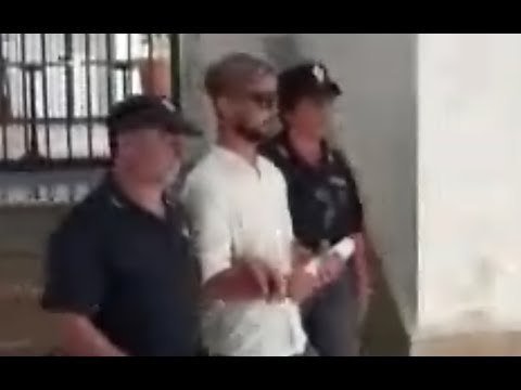 Pompei (NA) - Movida, aggredirono giovane con un coltello: arrestati (11.07.17)