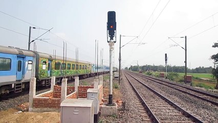 The Ultimate -Duronto Face Off with Shatabdi - WAP-4 Vs WDP-4 !!!!