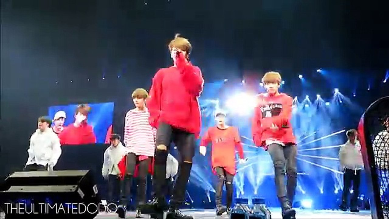 [FANCAM] 170324 Lost @ BTS The Wings Tour in Newark Day 2