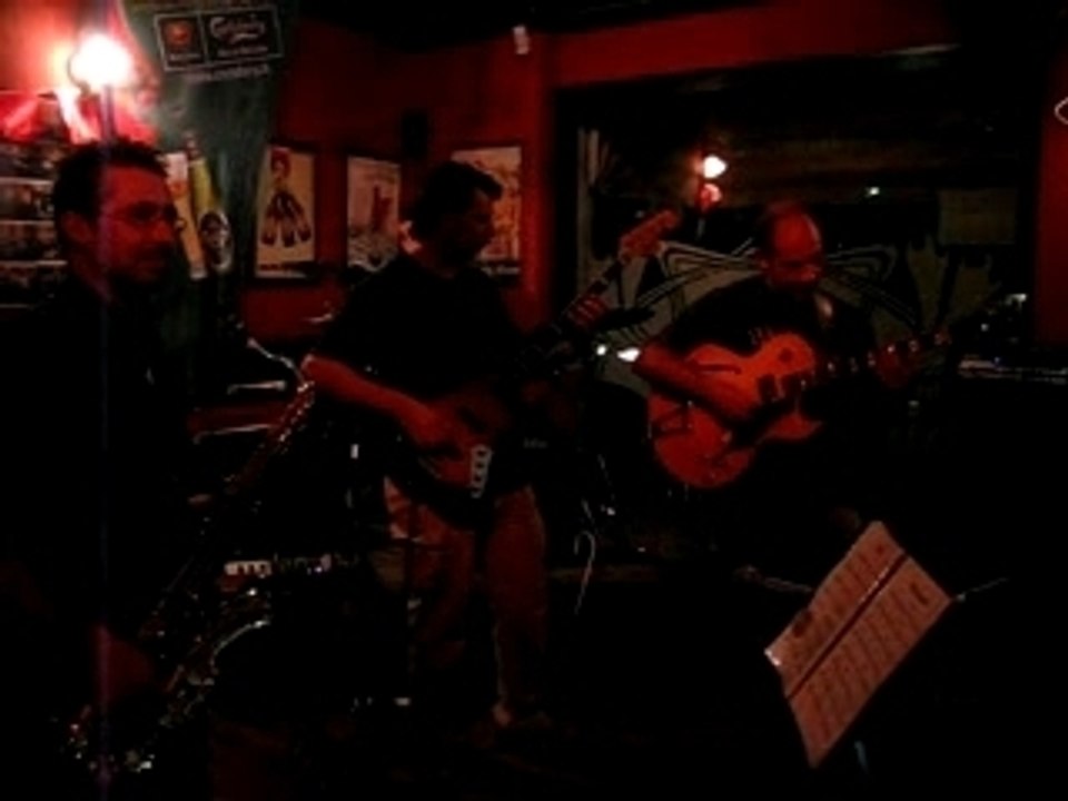 22.10.06 JIMMI'S PUB - SPAIN