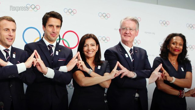 L'image à ne pas louper: photo de famille: la délégation française unie pour les JO 2024