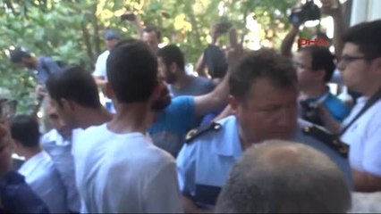 Aydın Efe'de Yumruklar Konuştu, Kongre Iptal Oldu