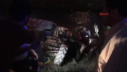 Bursa Dereye Devrilen Traktör Altında Yaşam Savaşı