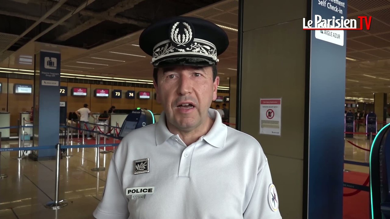 Pagaille à Orly : «Nous devons contrôler tous les passagers», explique le directeur de la PAF