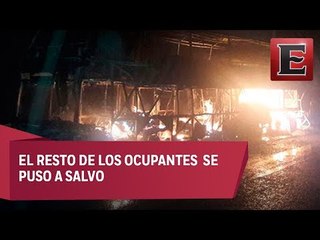 Sujeto muere calcinado en Michoacán al prender fuego en el autobús en el que viajaba