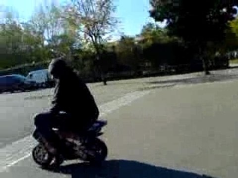 Pocket qui monte jusqu'a 80 km/h (2007 c'est a lyon pélo )