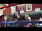 Andy Ruiz in yellow Sparring michael finny in Oxnard - esnews boxing