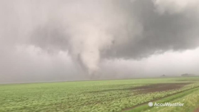 Reed Timmer intercepts monster tornado forming in North Dakota
