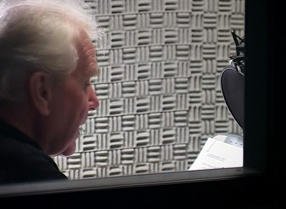 Charlie Chaplin - Bonus - Introduction by David Robinson