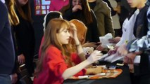 Funny video 직캠fancam20150503 kpop Girl group EXID Fan Sign Meeting 팬이 준 술선물에 환하게 웃는 하니
