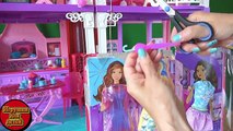 En video Jugar Barbie muñecas Barbie Chelsea mostrar su vestido apropiado
