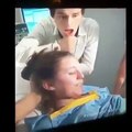 Sa réaction devant sa femme qui accouche est juste excellente