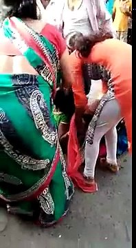 कभी आपने देखा ओर सोचा भी नही होगा एसे जगडती है महिलाए की कभी पुरूष भी नही लडते