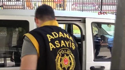 Adana Taşla Camı Kırıp, 20 Saniyede 6 Cep Telefonu Çaldılar