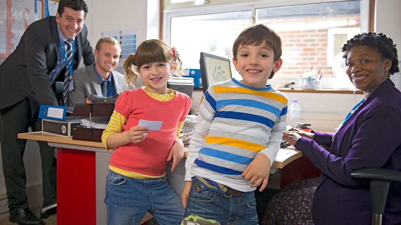 Topsy and Tim -  Dad's Office