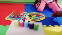 Bebé Aprender colores con pie y mano pintar dedo familia canción y vivero rimas para Niños