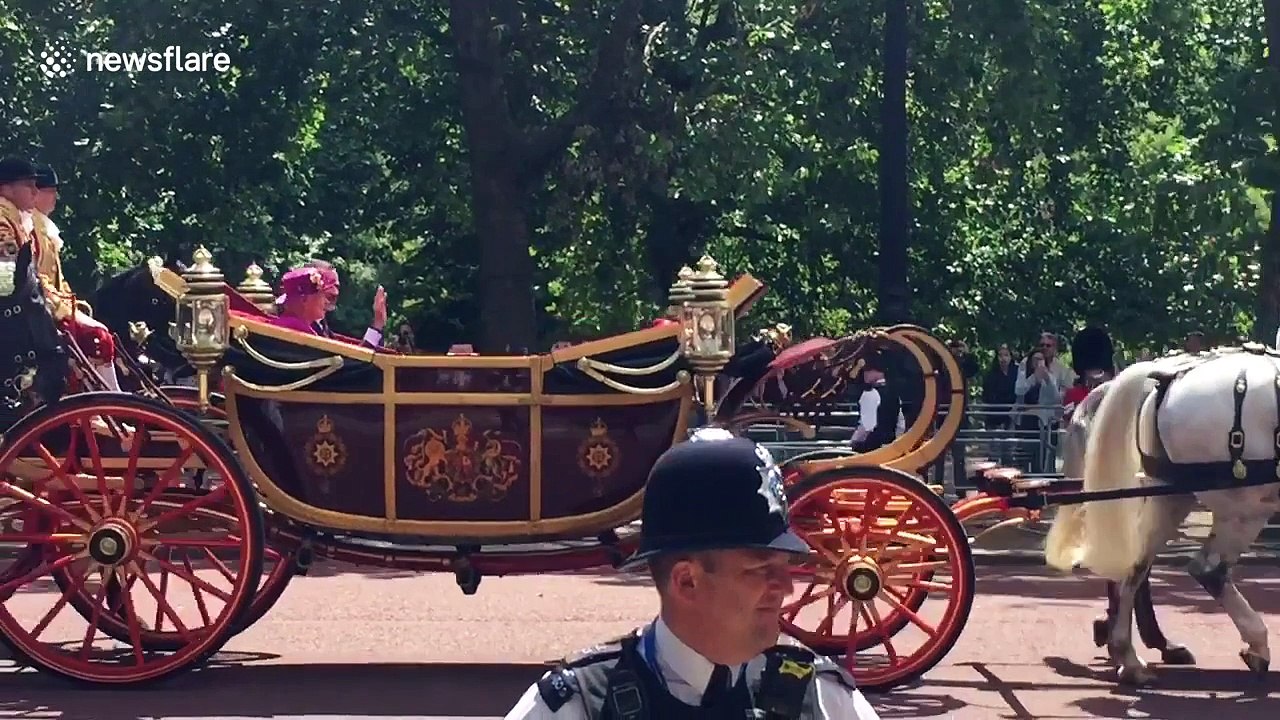 Spain's King Felipe and Queen Elizabeth arrive at Buckingham Palace