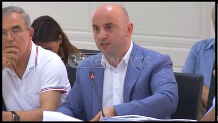 Ora News – Beteja për një mandat në Tiranë, KQZ vendos hapjen e 55 kutive