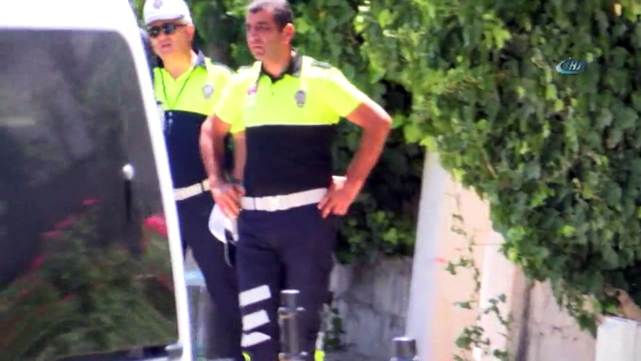 Teröristlerin Cesetleri Mehter Eşliğinde Çıkarıldı