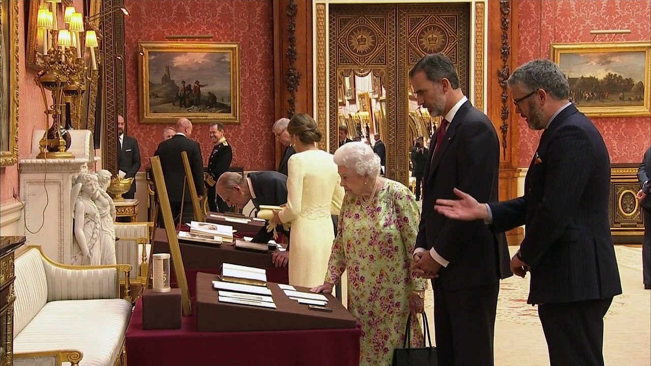 Spanish Royals arrive at Royal Gallery