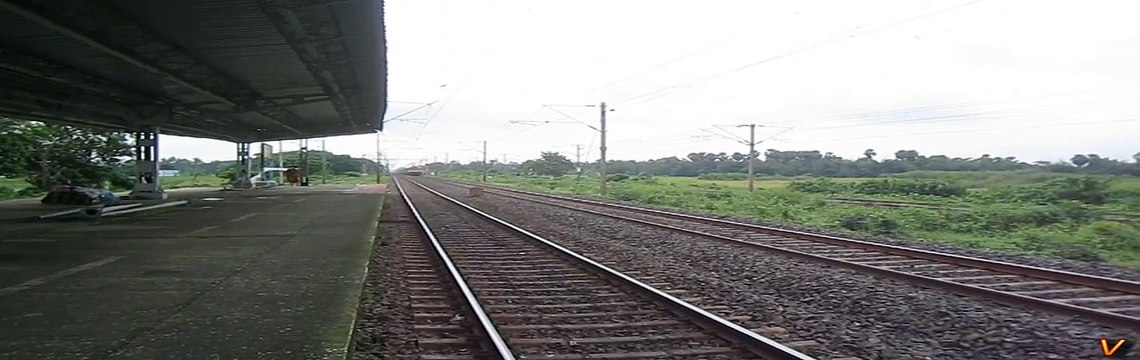 New MGS Wappie powers the Jammu Tawi - Kolkata Express