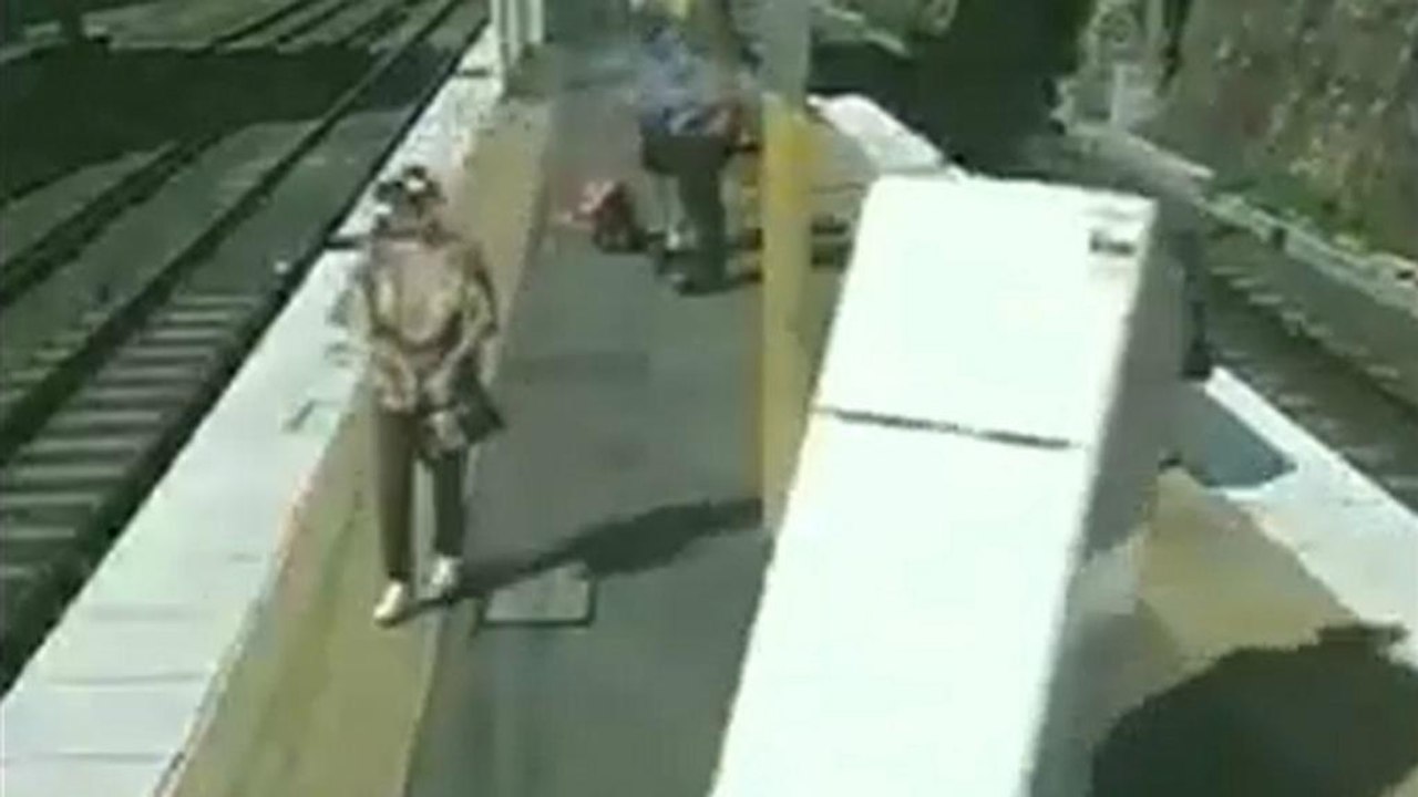 [VIDEO] Australier zieht um...per Zug