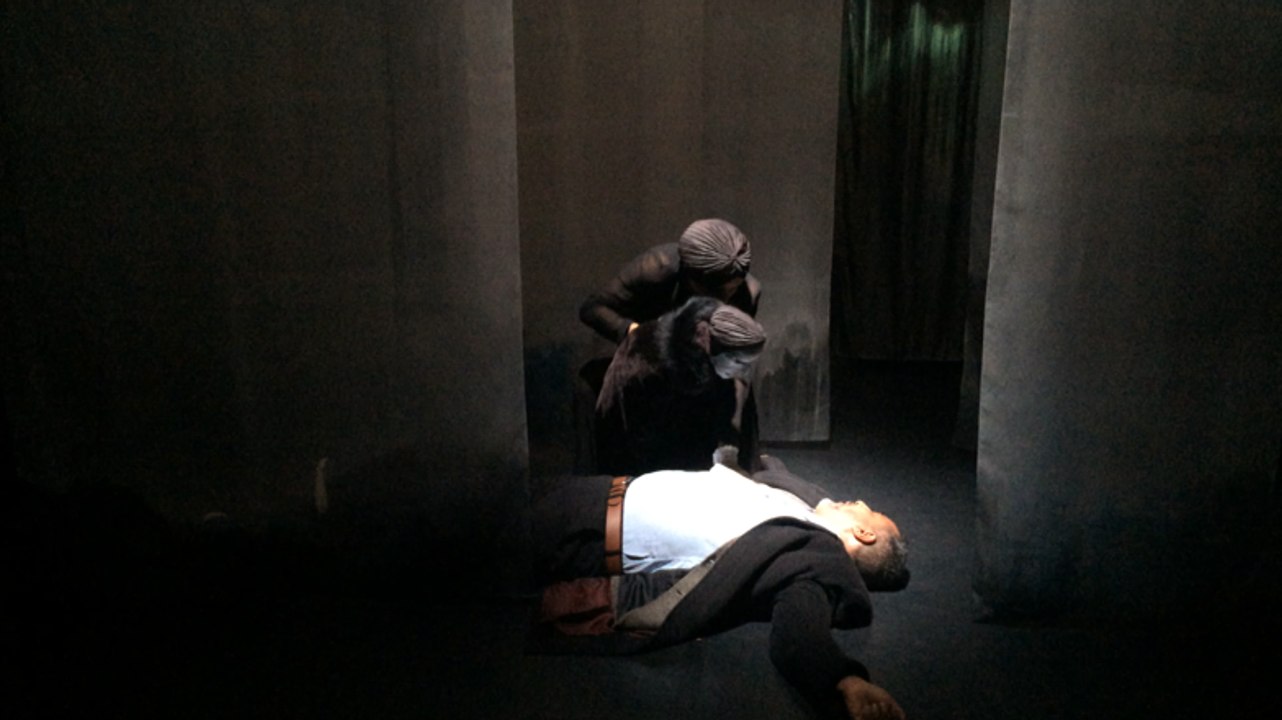 Deux extraits de L'assassin sans scrupules. Compagnie Art Zygote