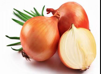 12 فائدة غير متوقعة لمغلي قشر البصل .. لن ترميه بعد الآن