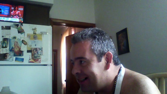 My favorite summer dish: Tuna fish (in a can), friar beans (can), boiled egg and boiled Idaho potatoes with the skin!