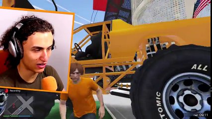 INSANE MONSTER TRUCK SUMO! (GTA 5 Funny Moments) (1)