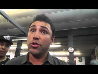 oscar de la hoya gives back to those in need and to boxing fans