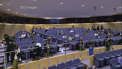 EU's Barnier hits back at UK on Brexit bill