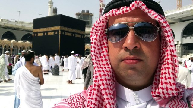 Hafiz Metin Demirtas - RESIMLERLE KABE EZANI VIDEOSU. Ishøj Mevlana Camii. Arap makami ezan.Bu ezani dinlemeden gecmeyin.. .mutlaka izleyin. Azan Makkah. Azan Masjid Al Haram. Kabe müezzini taklit Sheikh Ali Mulla. Azan Makkah Sheikh Ali Mullah. Ezan sesi