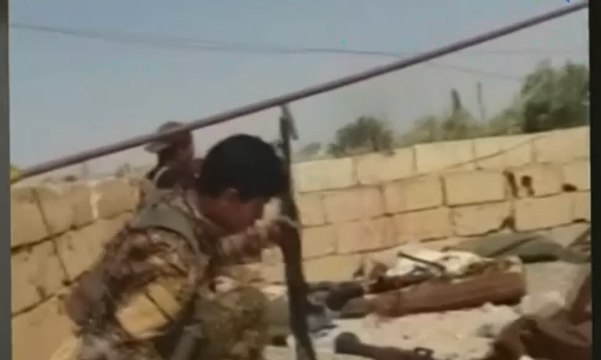 Pasukan Suriah Bertempur Lawan ISIS di Raqqa