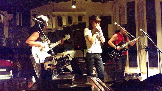 BLACK BULLET Beat Beat Beat - Japanese Harmonica Band