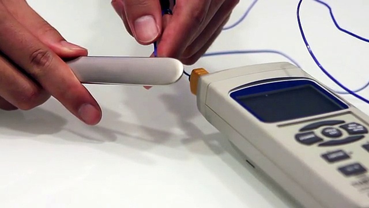Heated butter knife