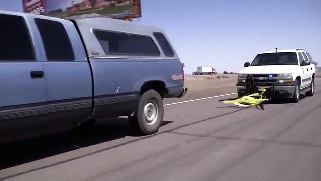 Polis Araçlarında Kullanılmak Üzere Tasarlanan Yakalama Kapanı